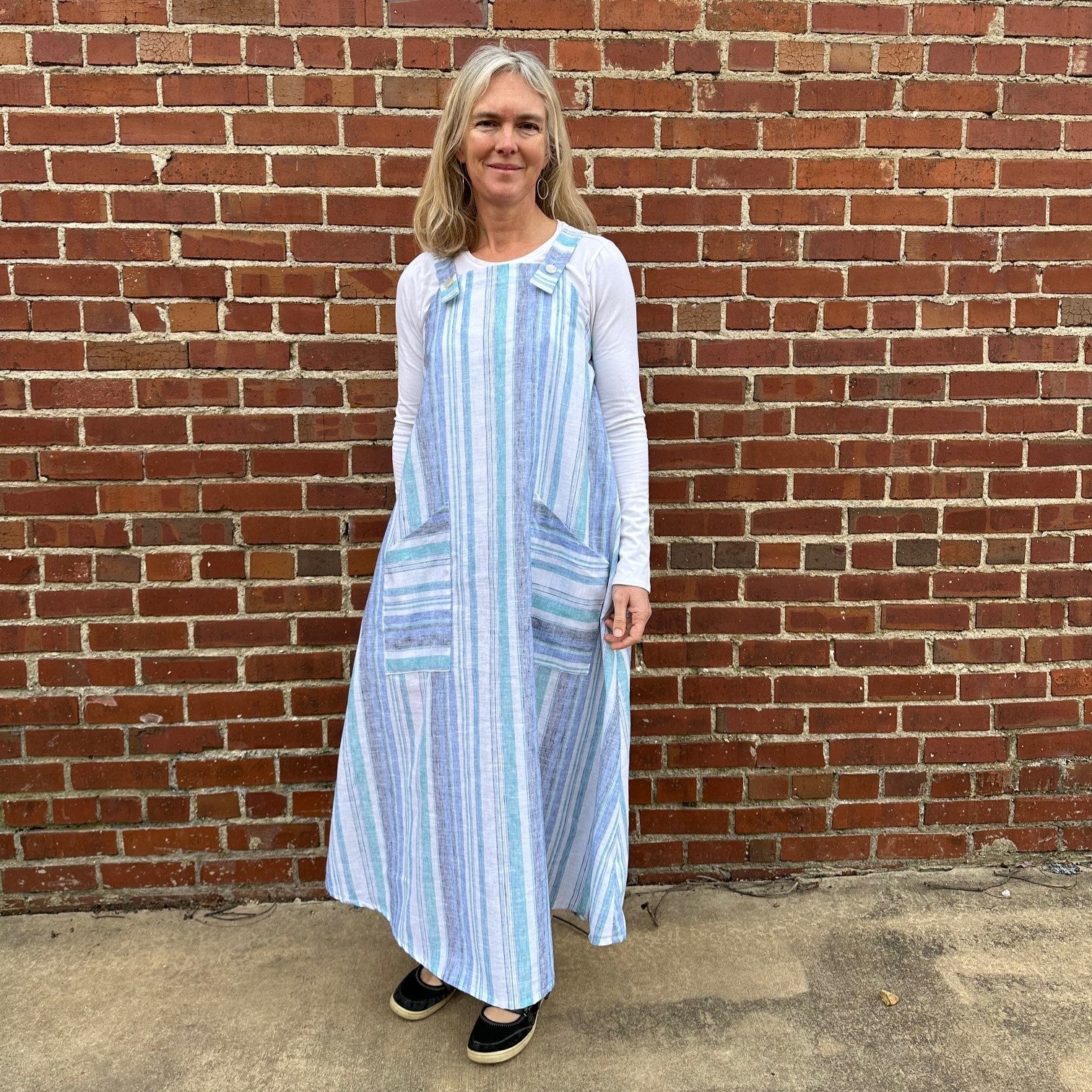 blue and white pinafore dress Basics Tunic Size:36/32 if you need to December26 Dark Blue and Gold