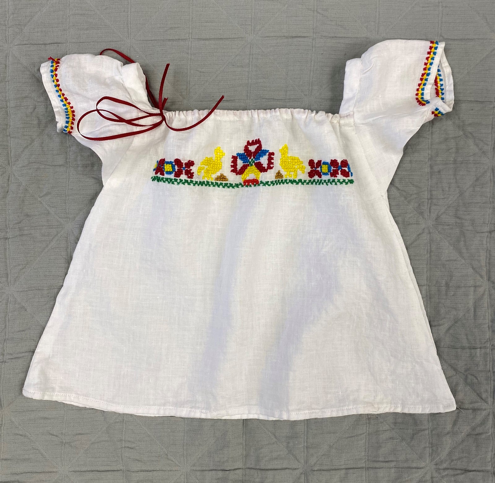 Making and Embroidering the Mexican Dress (from 109 Little Folks) - Folkwear Making and Embroidering the Mexican Dress (from 109 Little Folks) - Folkwear
