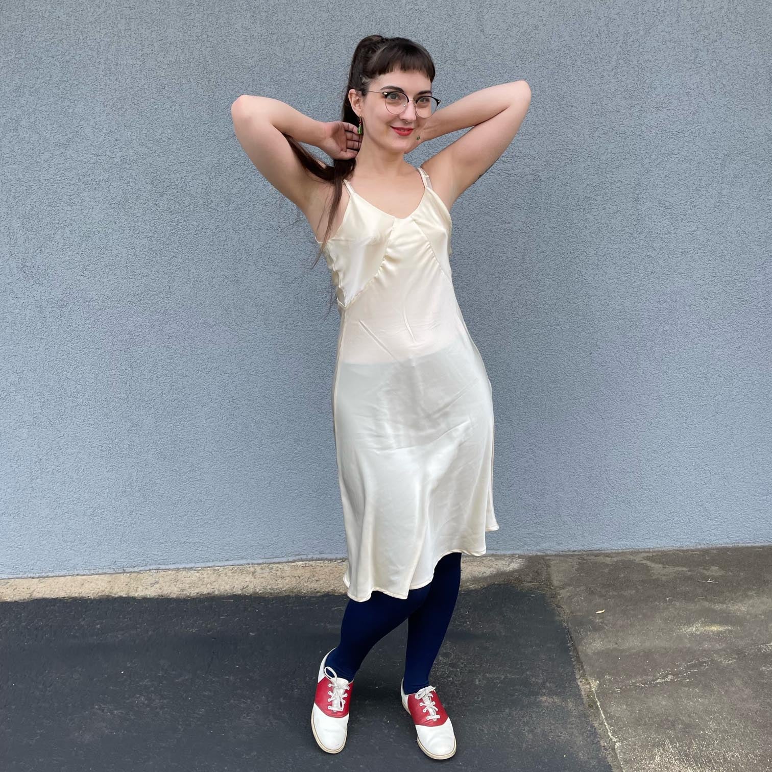 219 Intimacies Pattern: Making a Vintage Style Slip - Folkwear