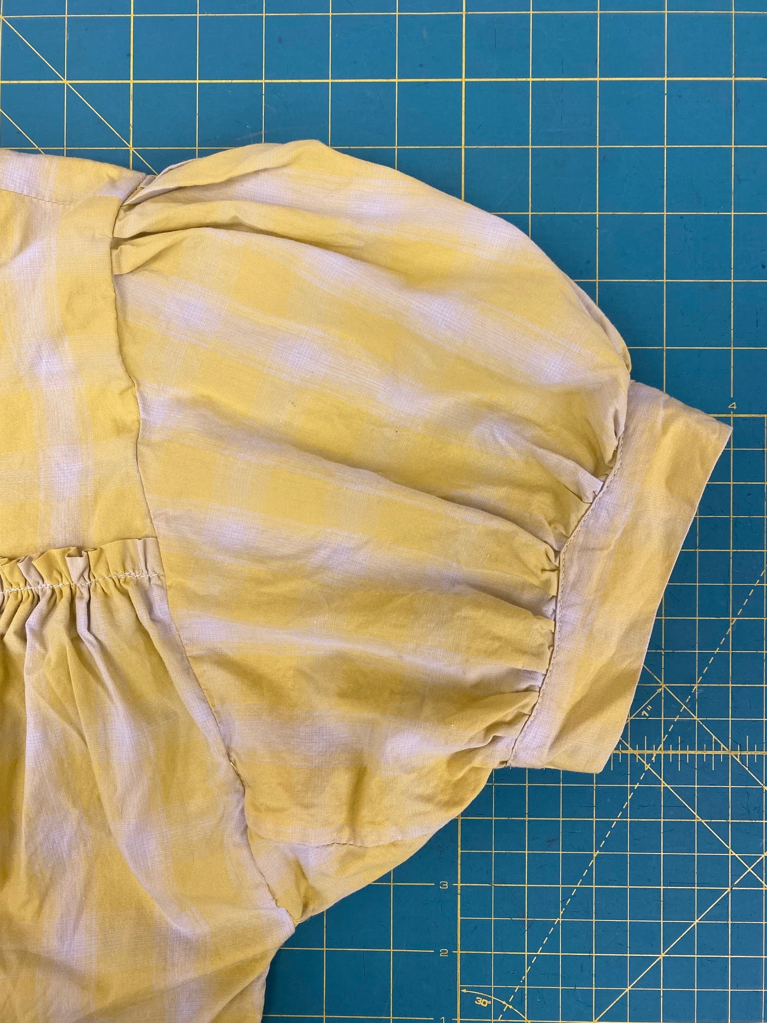 Sleeve Construction and Detailing of 121 Guatemalan Gabacha