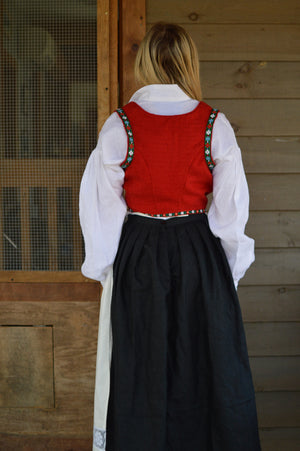 147 Norwegian Bunad