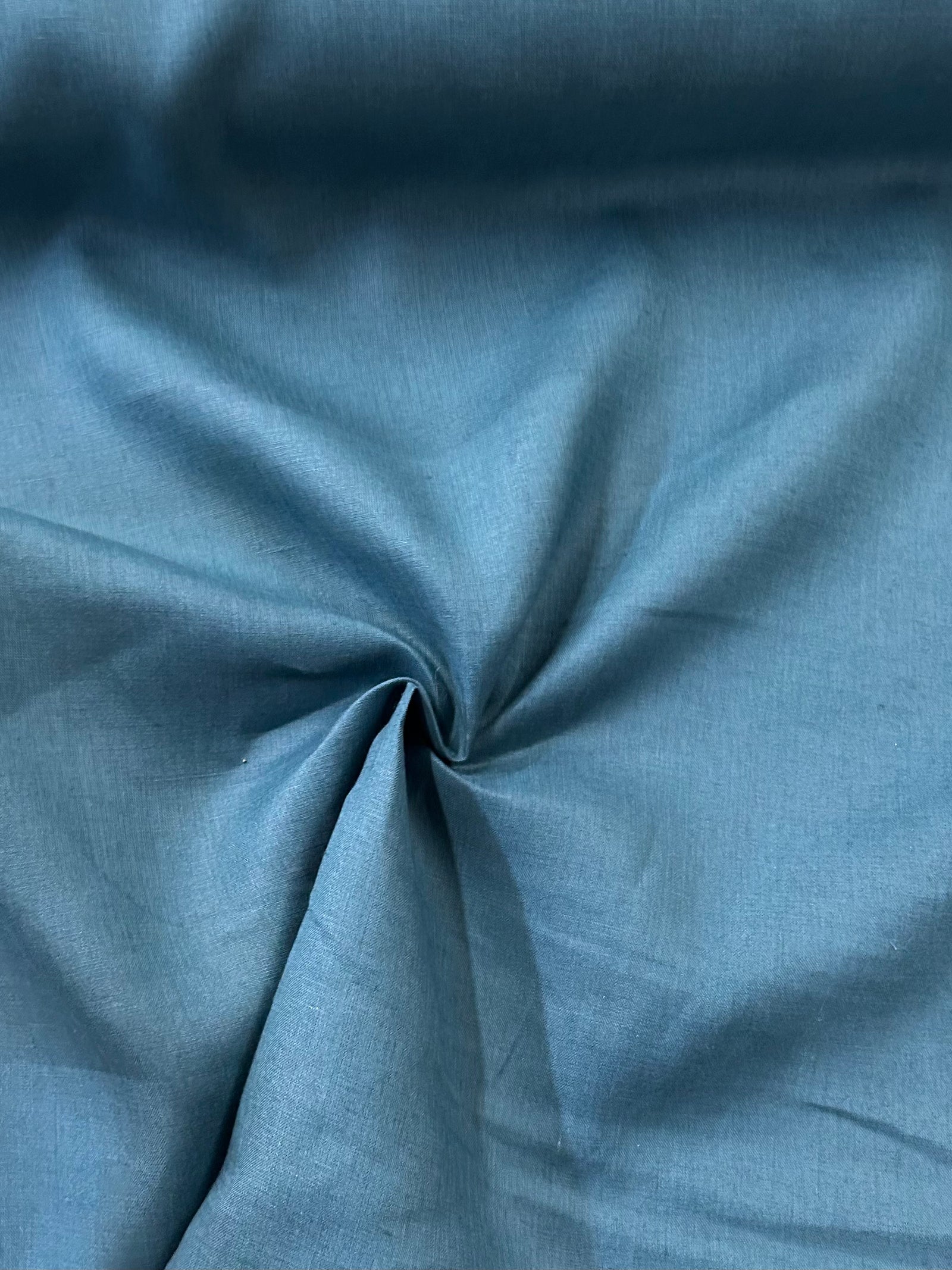 A stunning teal mid-weight (handkerchief) linen.