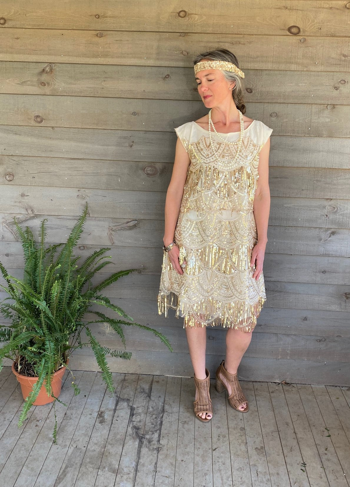 1920 flapper dress 1920s Floral Beaded channelling the exuberance of the 1920s with unrivalled style Ivory + Red 1920s Drop