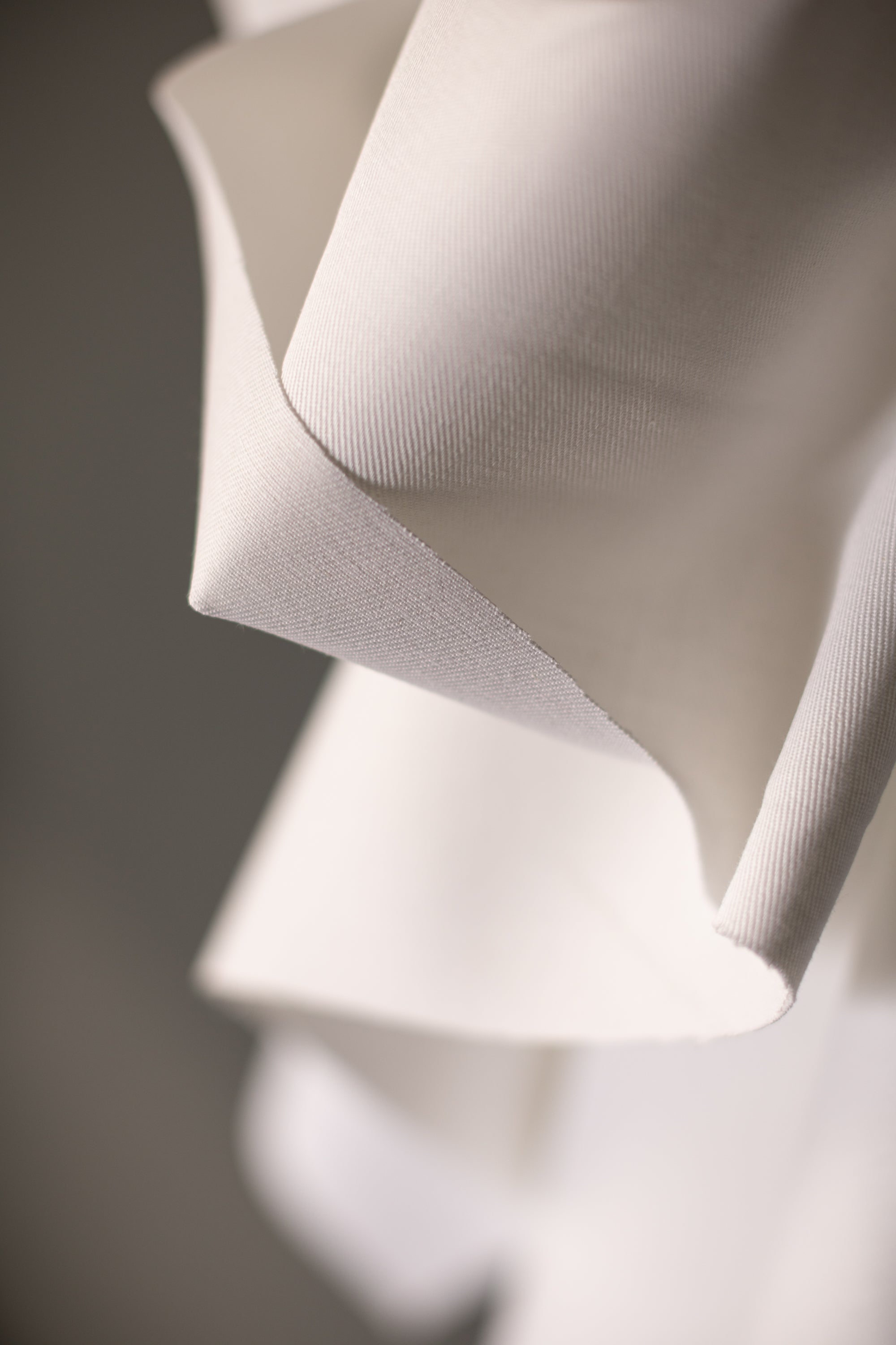 Light Ivory Solid Selvedge Cotton Denim Fabric – Fabric Depot